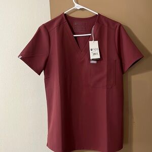 Figs Catarina one pocket Dark Cherry. Limited edition, never worn. Size S